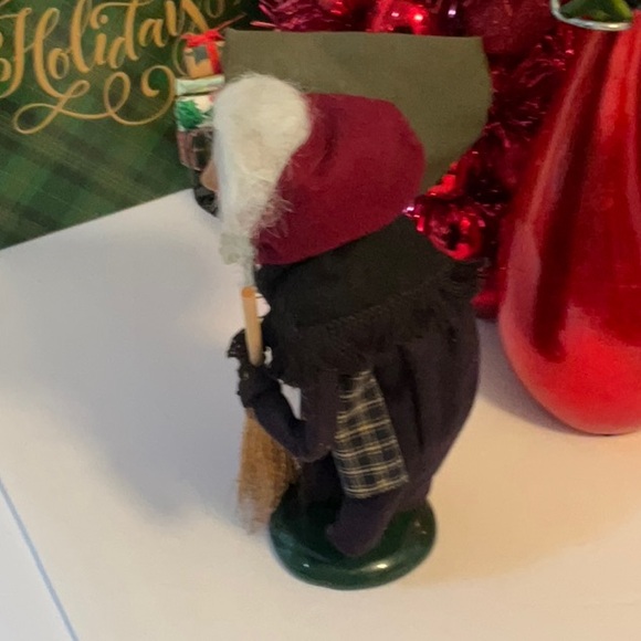 BYERS CHOICE DOLL 2004 NWOT - Picture 2 of 7